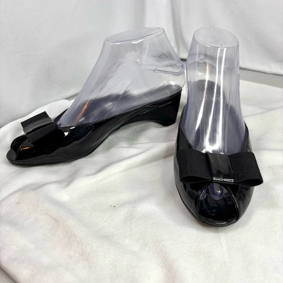 Stuart Weitzman Candy Black Patent Leather Wedge Heel Mule Size 6.5 - Picture 10 of 16